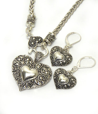 Arras Creations Valentine's Day Fashion Pendant Metal Filigree Heart Necklace Set for Women / AZFJFP013-ASL